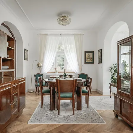 Zlaty Slavik - Luxurious With Jevany