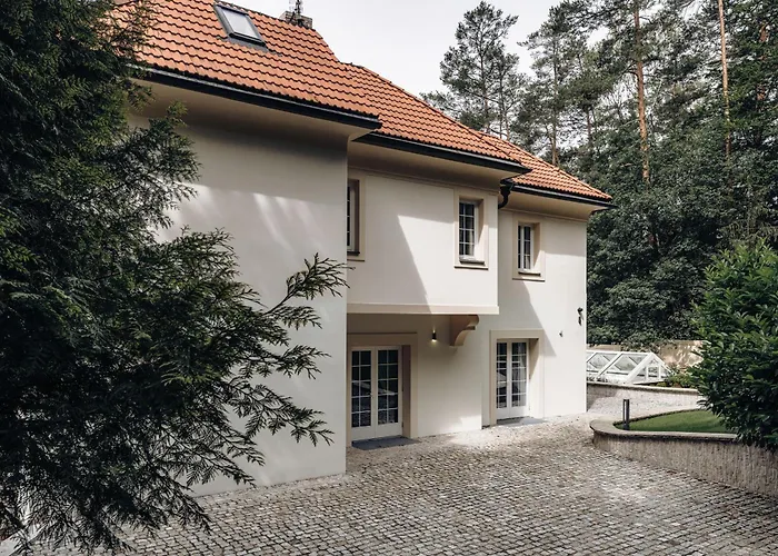 Zlaty Slavik - Luxurious With Jevany